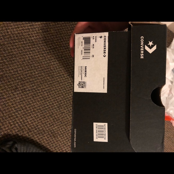 Never Worn Converse - Picture 3 of 3